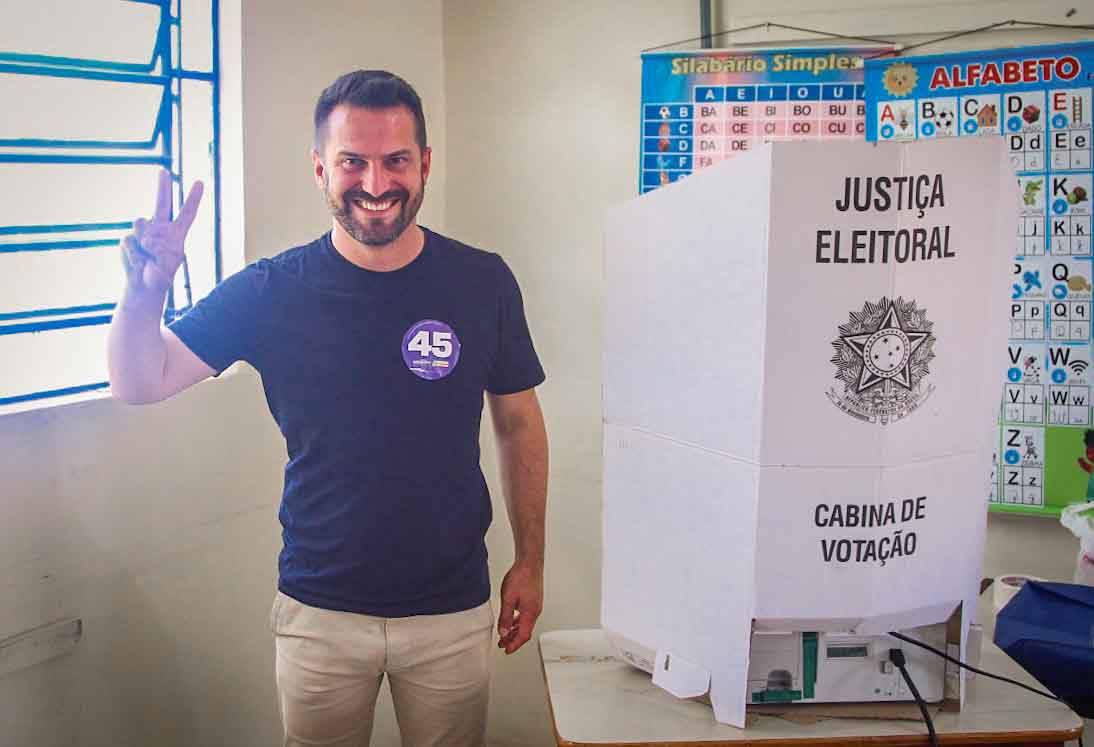 Rafael Bortoletti (PSDB) é eleito prefeito de Viamão com 49.914 votos em 06 de outubro de 2024