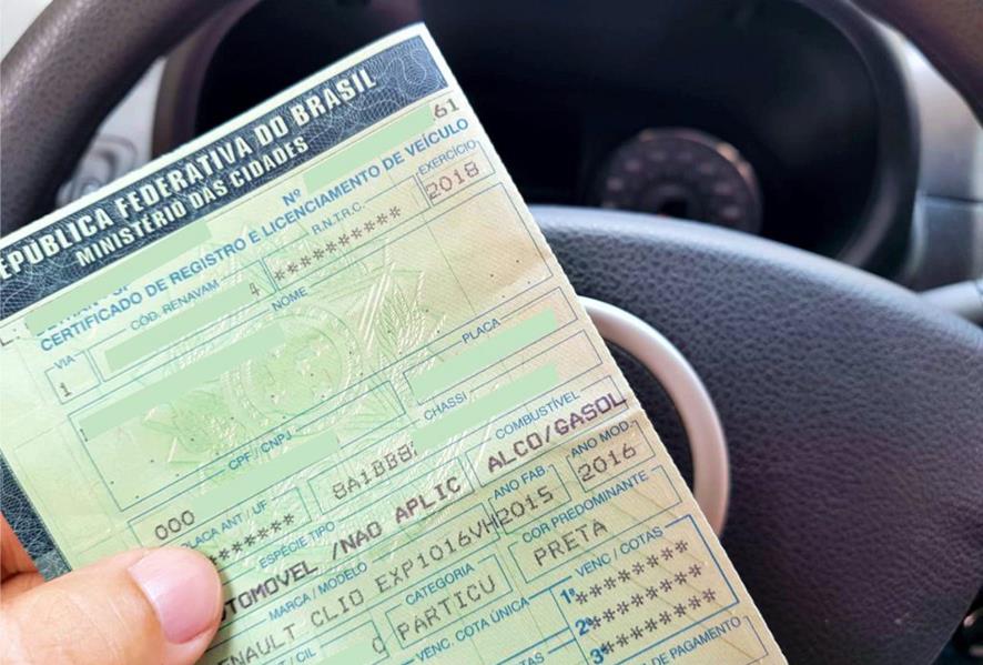 Esquema de fraude em emissão de certificados de veículos é desmantelado no RS